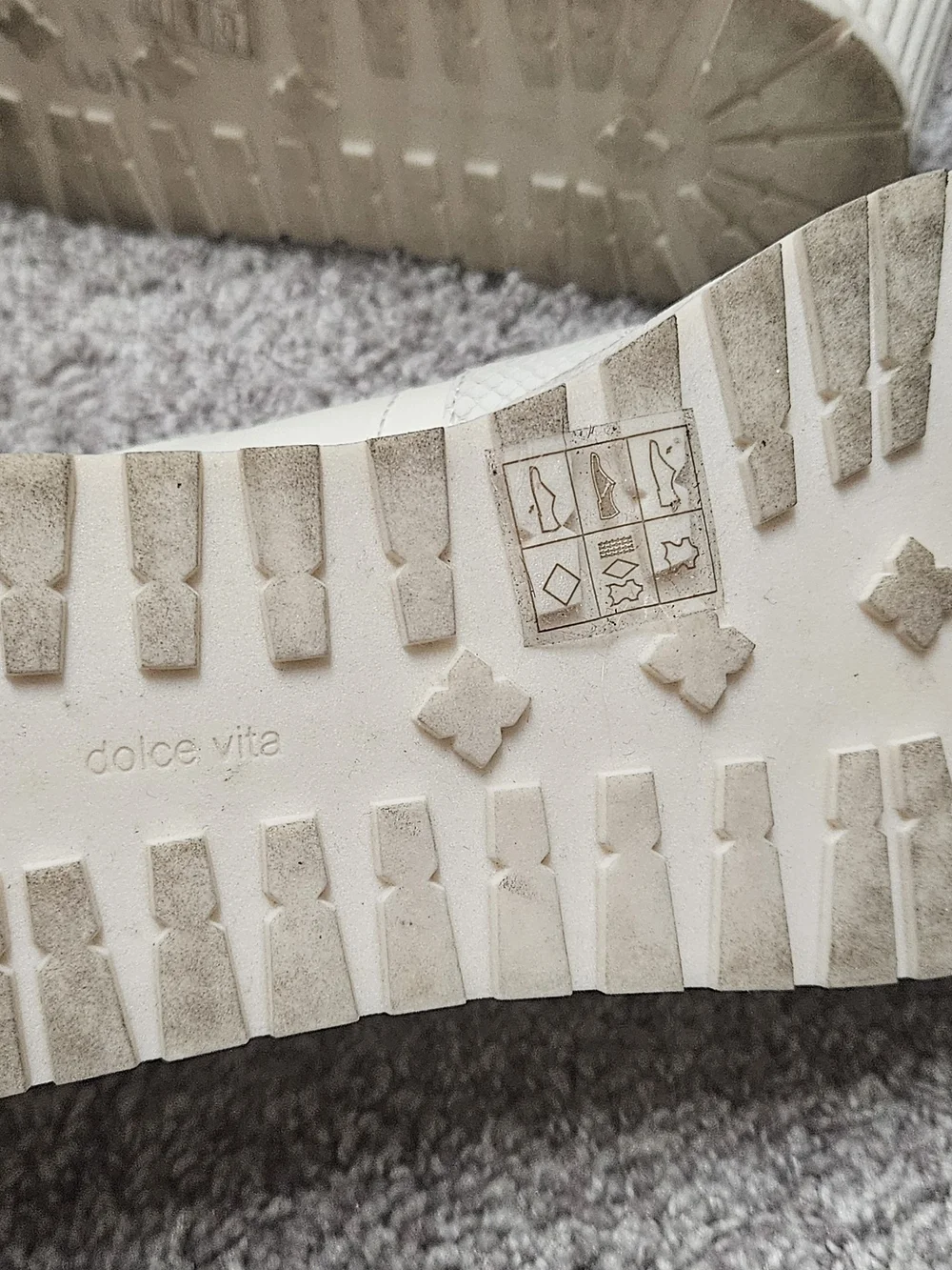 Leather Dolce Vita Cream Platform Sneakers with Textured Side Panel